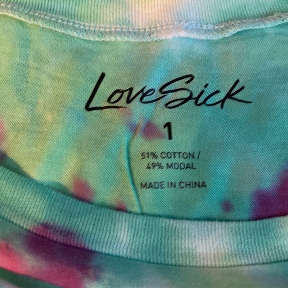 Torrid VIBES TIE-DYE LOVESICK TIE-FRONT TEE - Picture 7 of 9